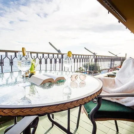 Апартаменты Il Risveglio Sul Mare -terrazza Panoramica Санремо
